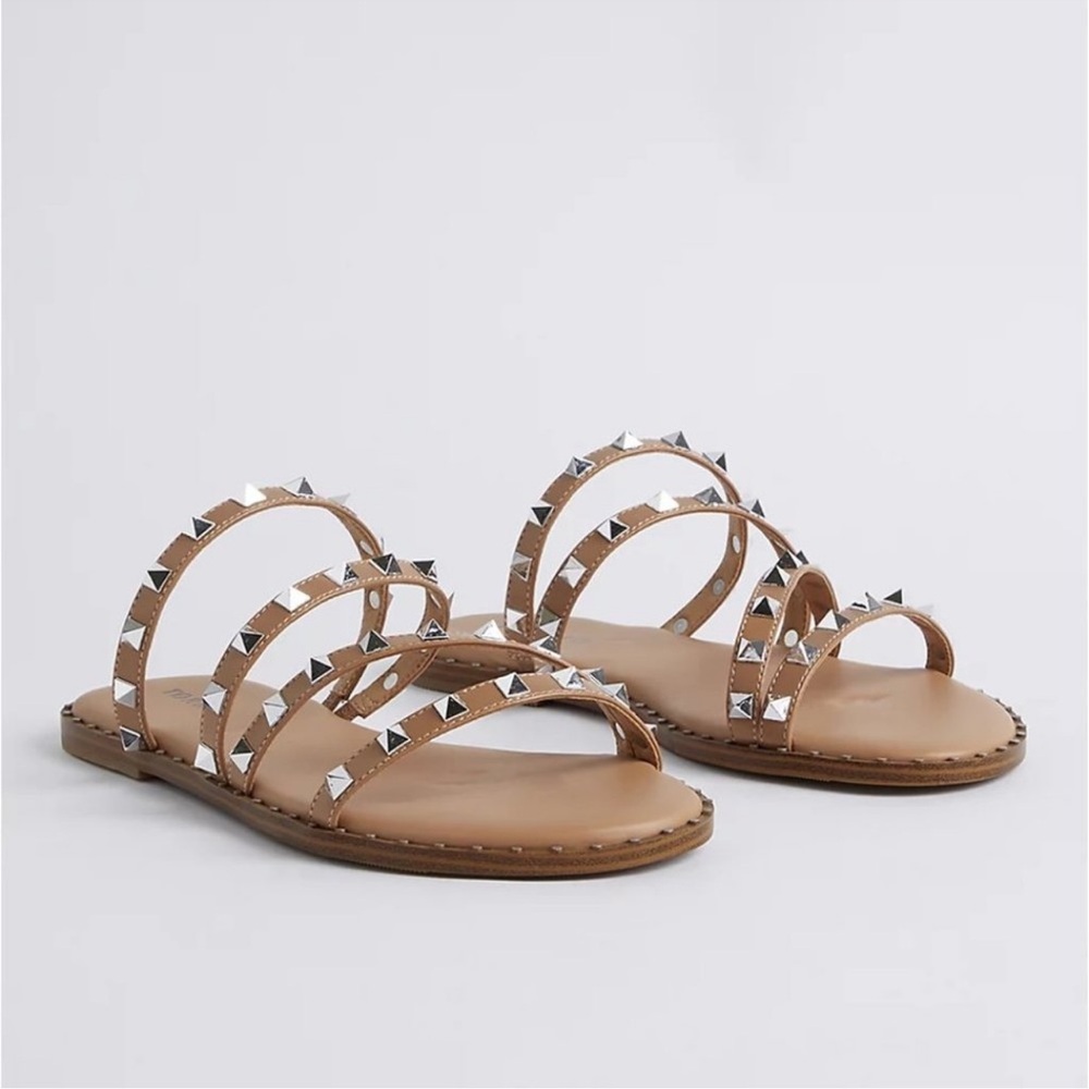 Torrid Size 12 NWT Beige Sandals